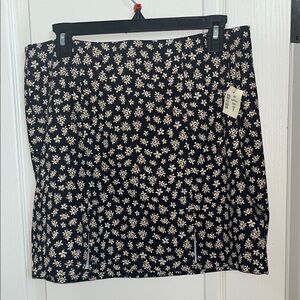 Floral Black and White Pencil Skirt